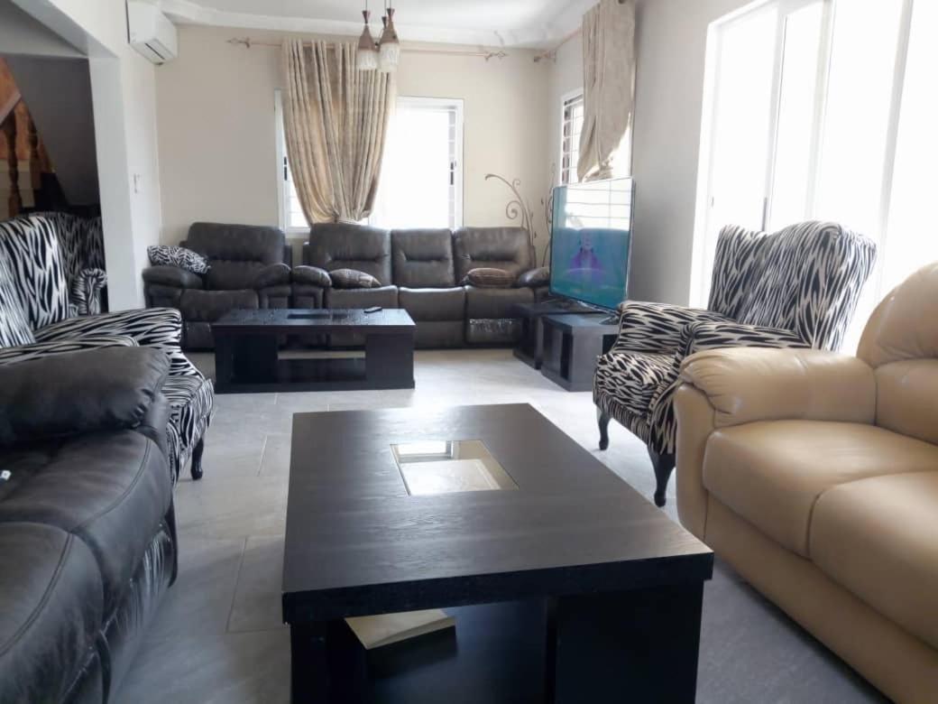 Colibri Inn Hotel Kolwezi 외부 사진