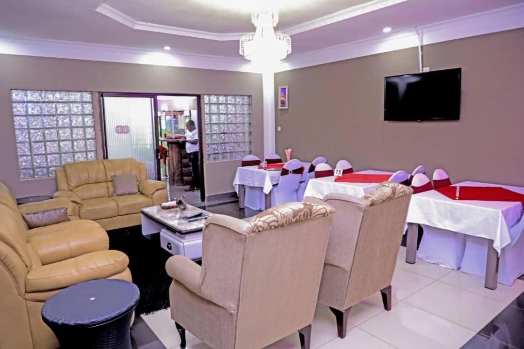 Colibri Inn Hotel Kolwezi 외부 사진